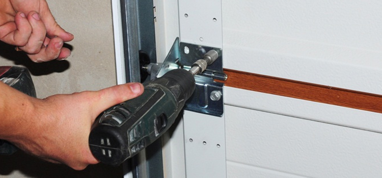 residential garage door service in St. Catharines